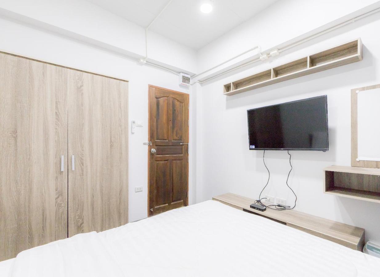 Middleway House Bangkok Hotel ภายนอก รูปภาพ